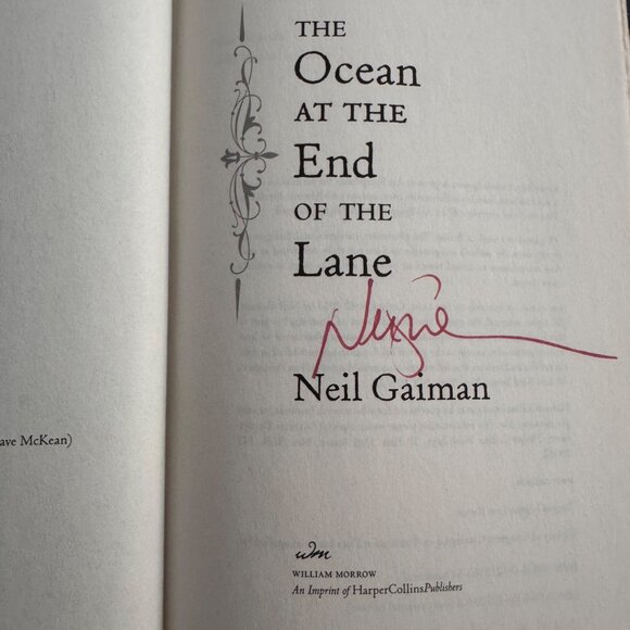 The Ocean At The End Of The Lane Hardcover Book Neil Gaiman Signed First Edition - Picture 3 of 16